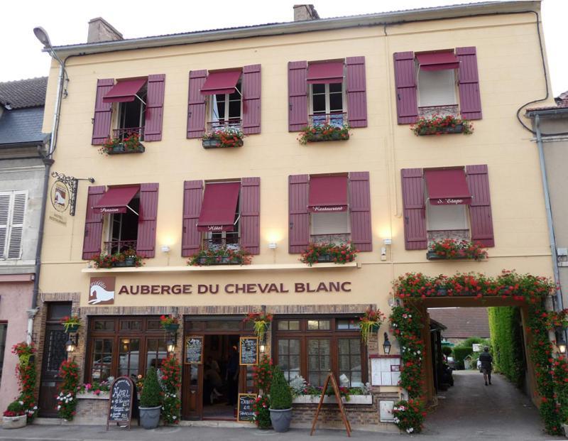 Auberge Du Cheval Blanc Αβαλόν Εξωτερικό φωτογραφία